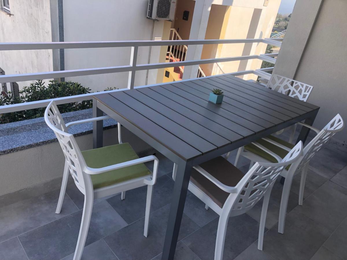 Apartment Susanj Ravni With Sea View Екстер'єр фото
